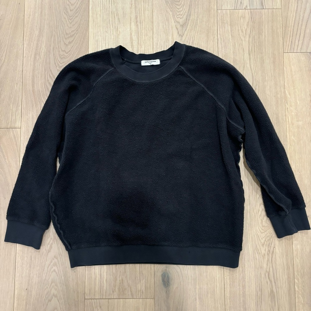 Perfect white tee ziggy sweater